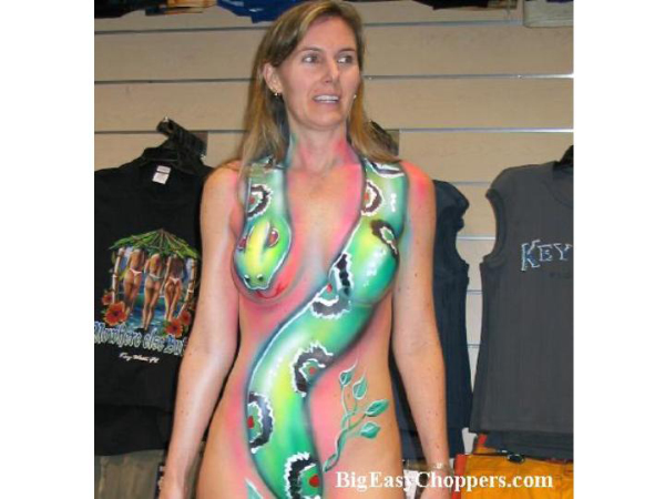 bodypaint-HeV0080